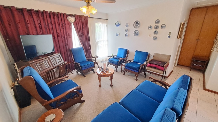 3 Bedroom Property for Sale in Langenhovenpark Free State